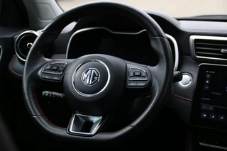 MG ZS EV – thumbnail 12