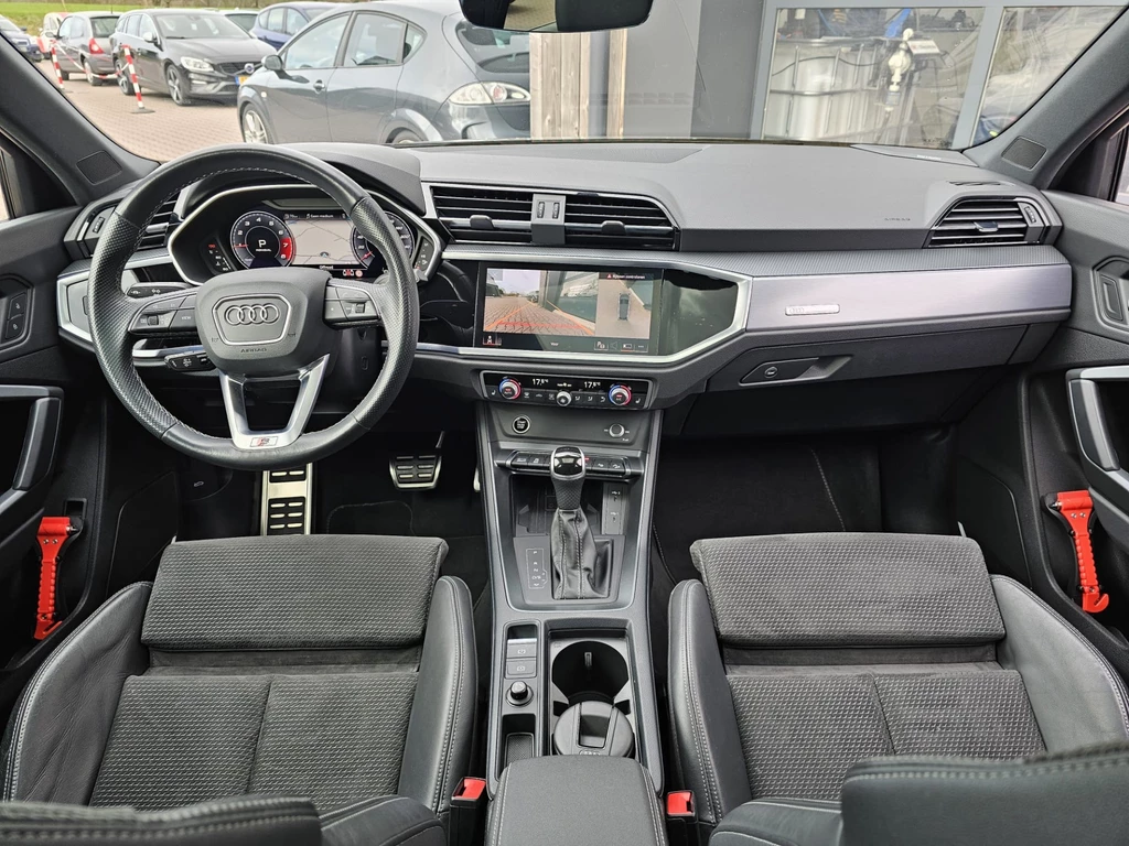 Audi Q3 – foto 11