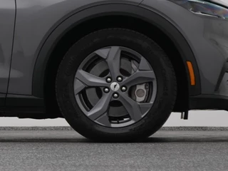 Ford Mustang Mach-E – thumbnail 43