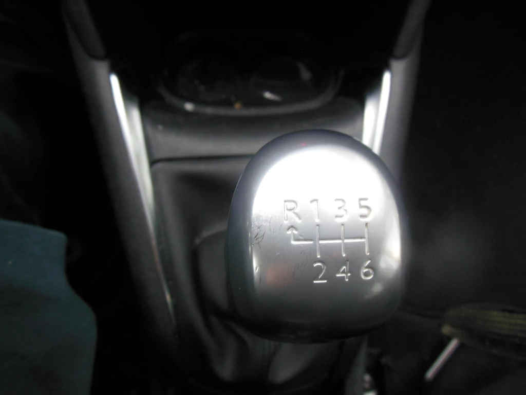 Peugeot 208 – foto 13