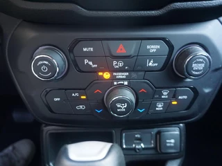 Jeep Renegade – thumbnail 29