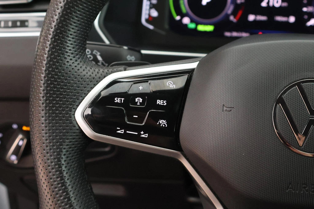 Volkswagen Tiguan – foto 16