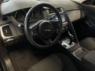Jaguar E-PACE – thumbnail 9