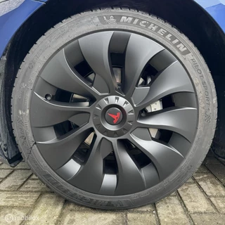 Tesla Model 3 – thumbnail 21