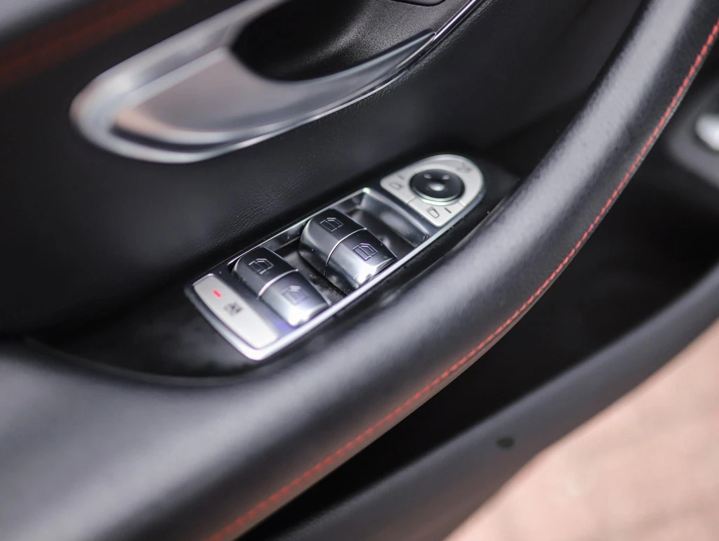 Mercedes-Benz CLS – foto 38