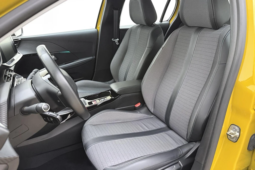 Peugeot 208 – foto 18