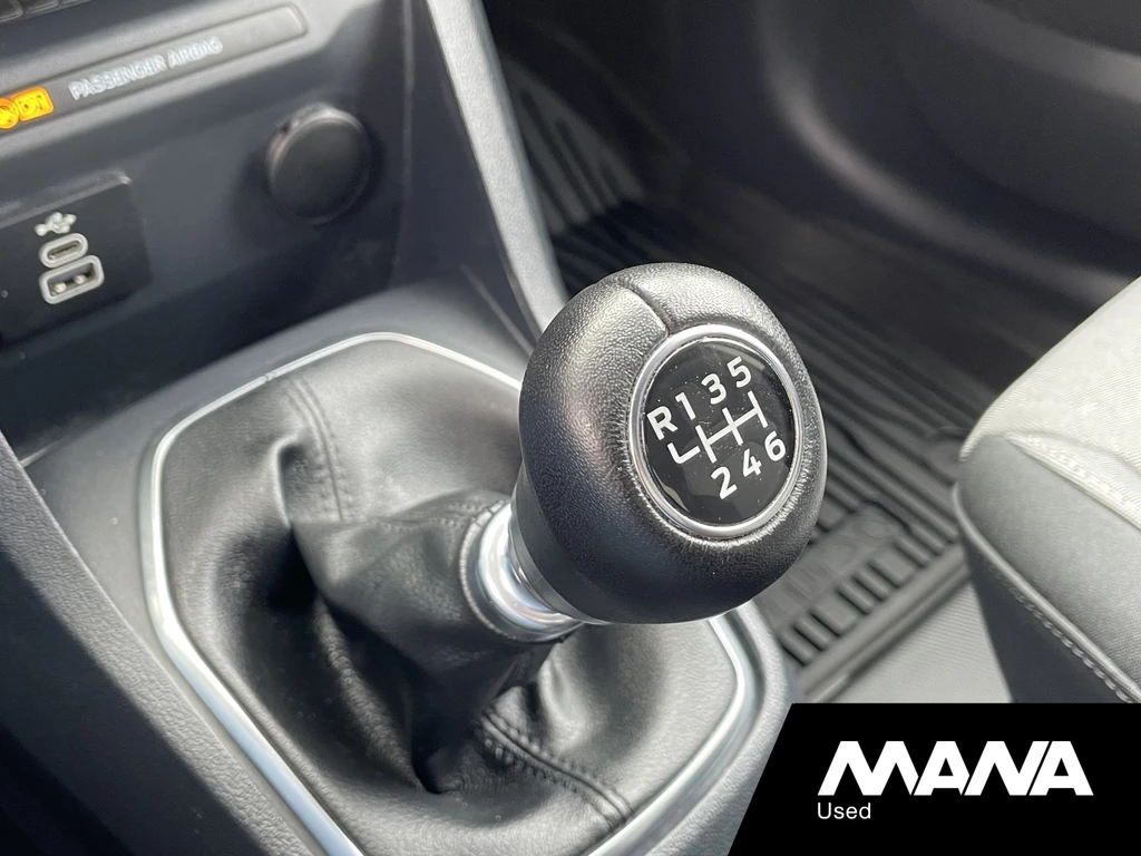 Ford Transit Courier – foto 17