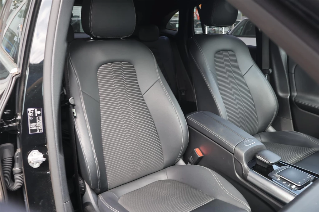 Mercedes-Benz EQA – foto 9