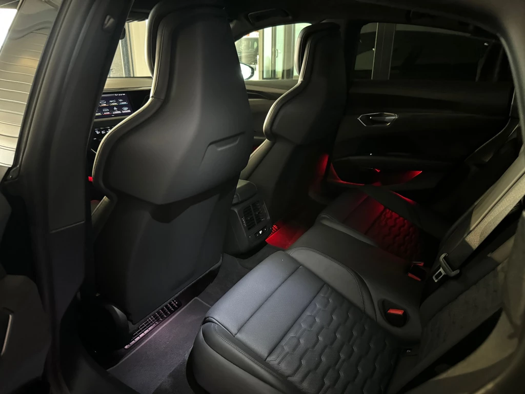 Audi e-tron GT – foto 15