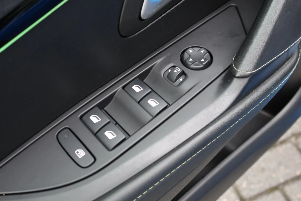 Peugeot 208 – foto 29