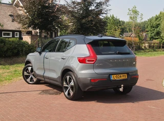 Volvo XC40 – thumbnail 3