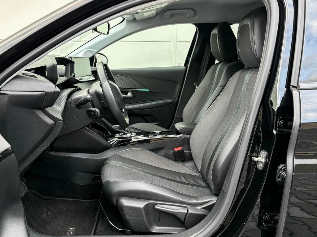 Peugeot e-208 – foto 19