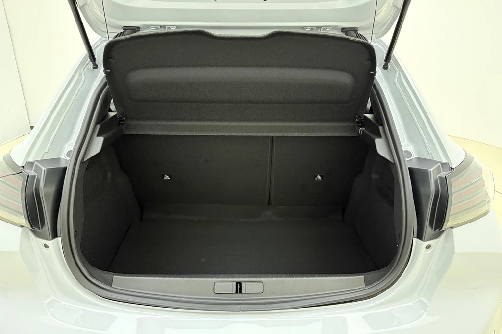 Peugeot 208 – foto 13