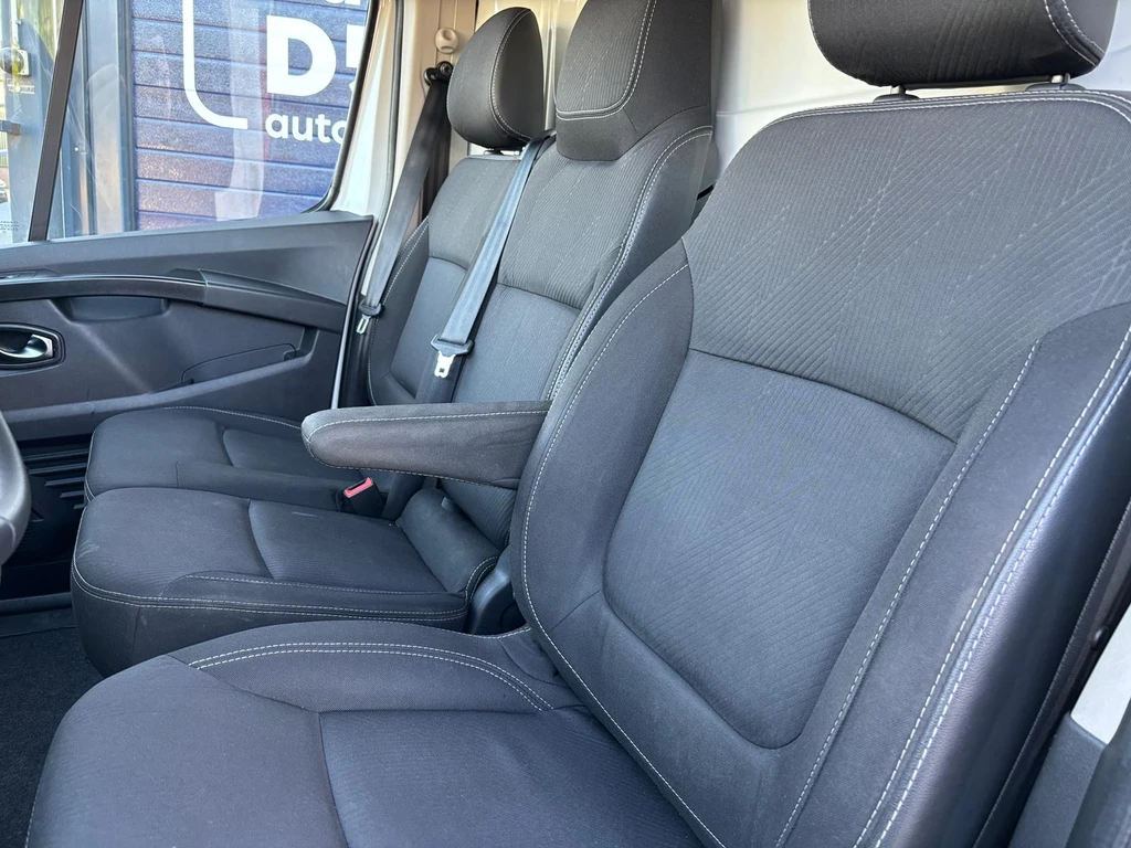 Renault Trafic – foto 22