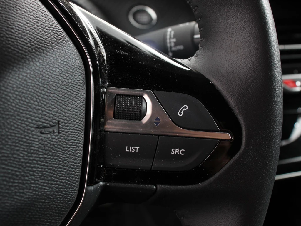 Peugeot e-2008 – foto 20