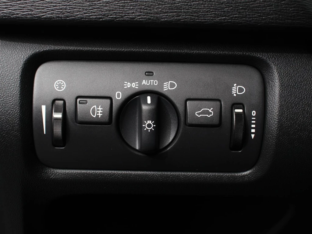 Volvo V40 – foto 15