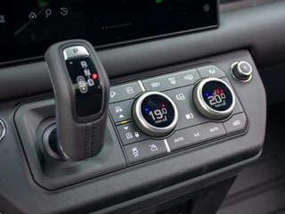 Land Rover Defender – thumbnail 42