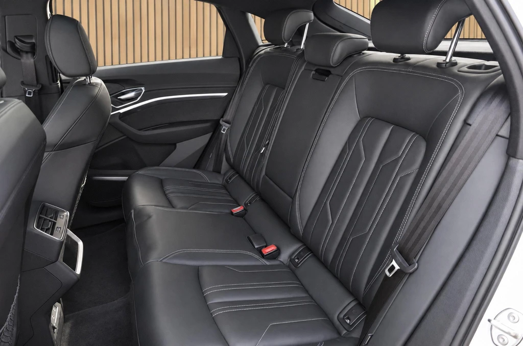 Audi e-tron – foto 15