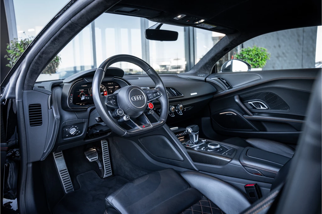 Audi R8 – foto 10