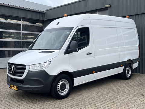 Mercedes-Benz Sprinter 314 2.2 CDI L2H2 Werkplaats inrichting Airco Cruise controle Trekhaak 2800kg Kastinrichting Omvormer Apple carplay 1e Eigenaar Euro 6 Bpm vrij voor particulier gebruik!!