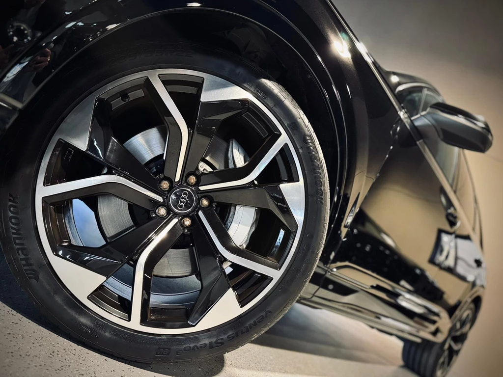 Audi Q7 – foto 12