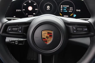Porsche Taycan – thumbnail 32