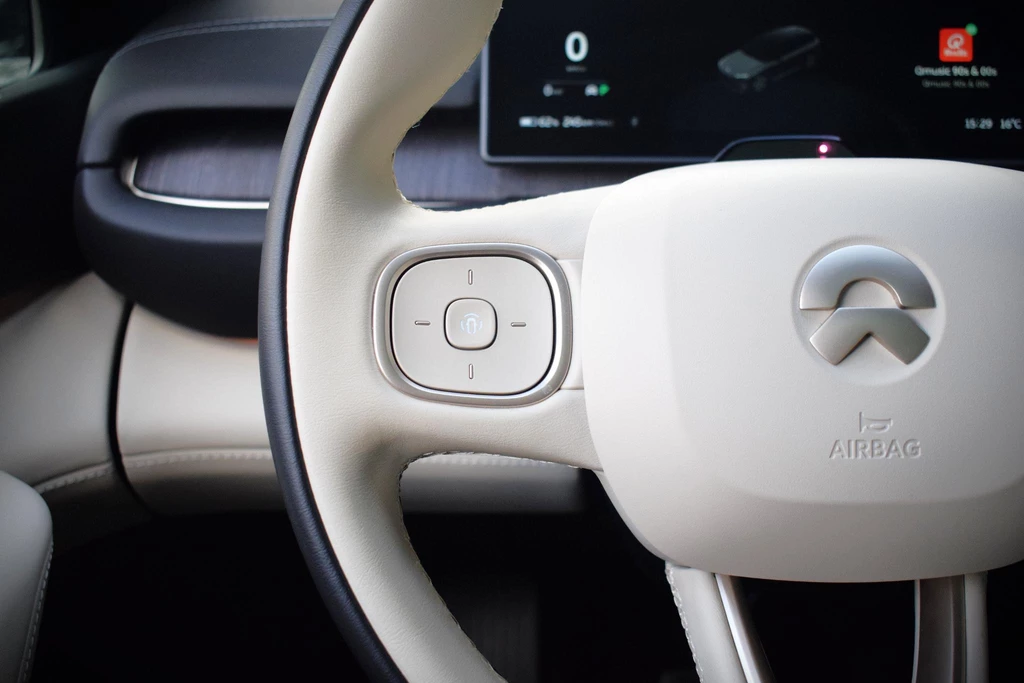 NIO EL6 – foto 18