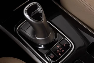 Mitsubishi Outlander – thumbnail 17