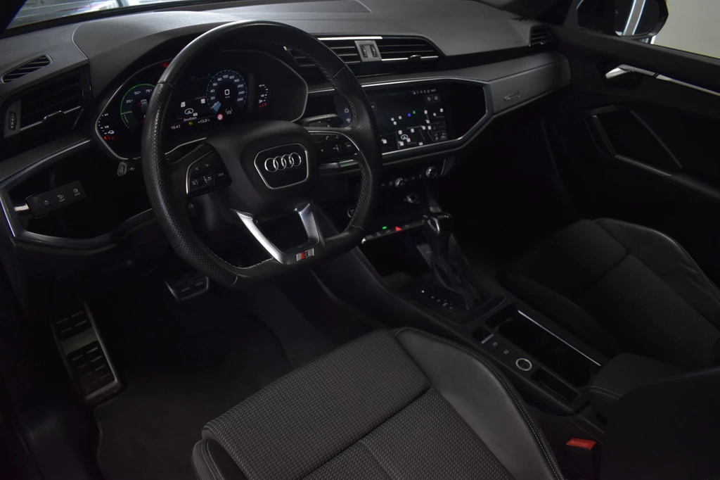 Audi Q3 – foto 13