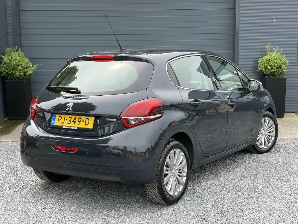 Peugeot 208 – foto 3