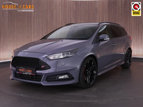 Ford Focus Wagon ST-3 2.0 PERFORMANCE PACK |Sony|Apple Carplay|blind spot|cruise control|parkeer camera|bi-xenon|19" Performance wielen|