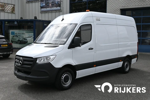 Mercedes-Benz Sprinter 315 CDI L2H2 RWD Werkplaats inrichting, Geveerde stoel, Camera