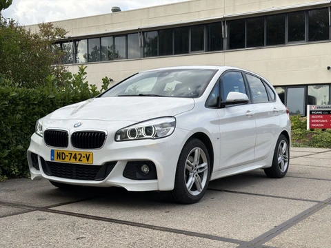 BMW 2 Serie Active Tourer 218i Centennial Executive |STOELVERW.|CLIMA|NAVI|CRUISE|PARKEERSENSOREN| 5634