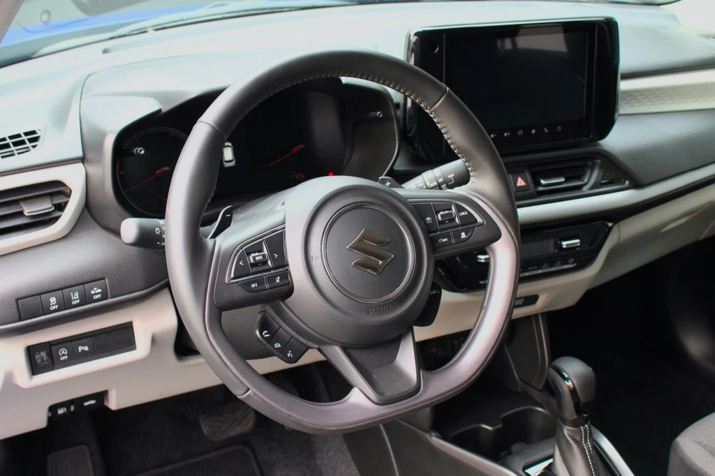 Suzuki Swift – foto 10