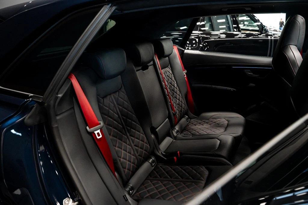Audi Q8 – foto 22