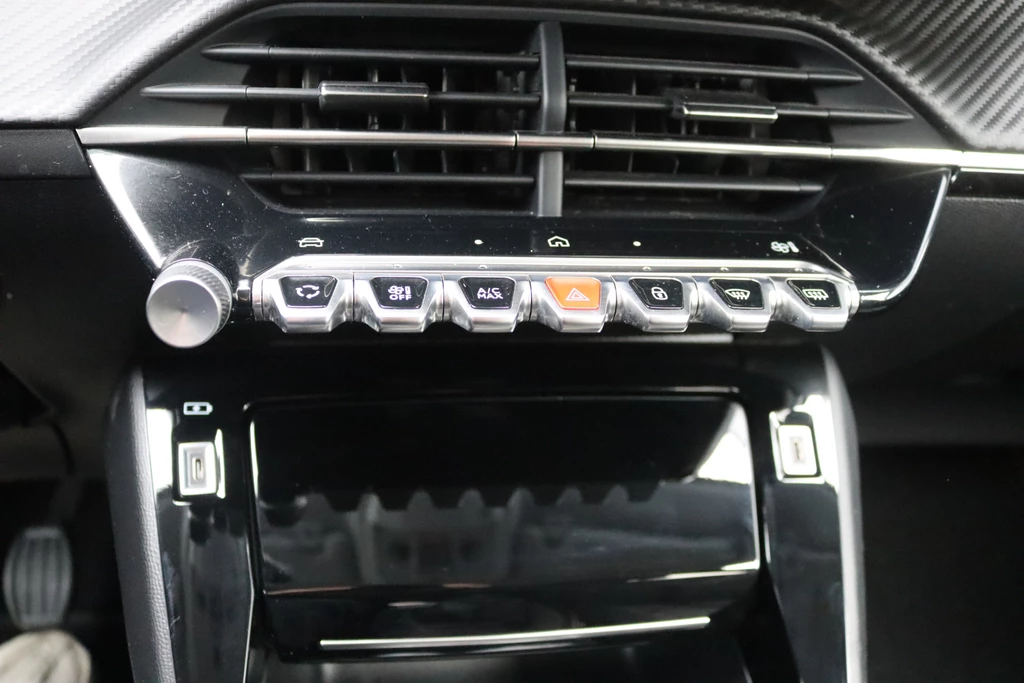 Peugeot 208 – foto 26
