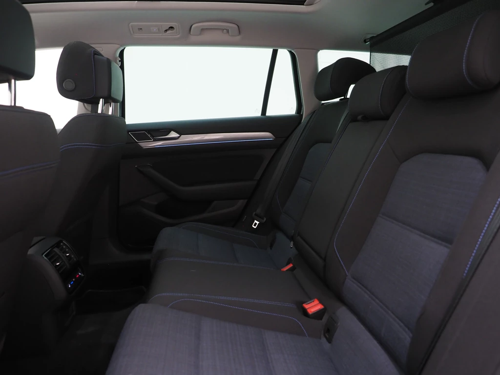 Volkswagen Passat – foto 35