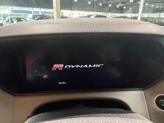 Land Rover Range Rover Velar – thumbnail 22