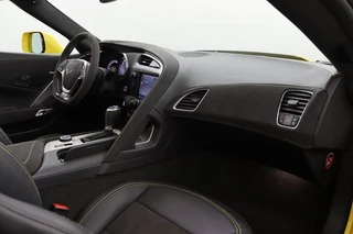 Chevrolet Corvette – thumbnail 71
