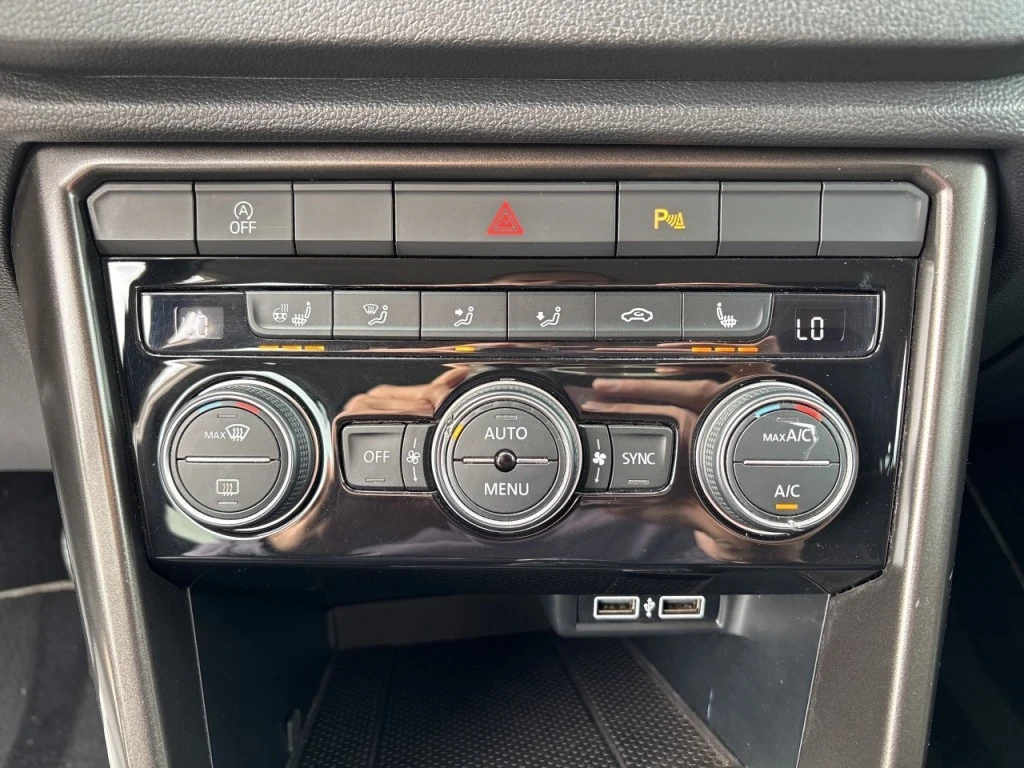 Volkswagen T-Roc – foto 18