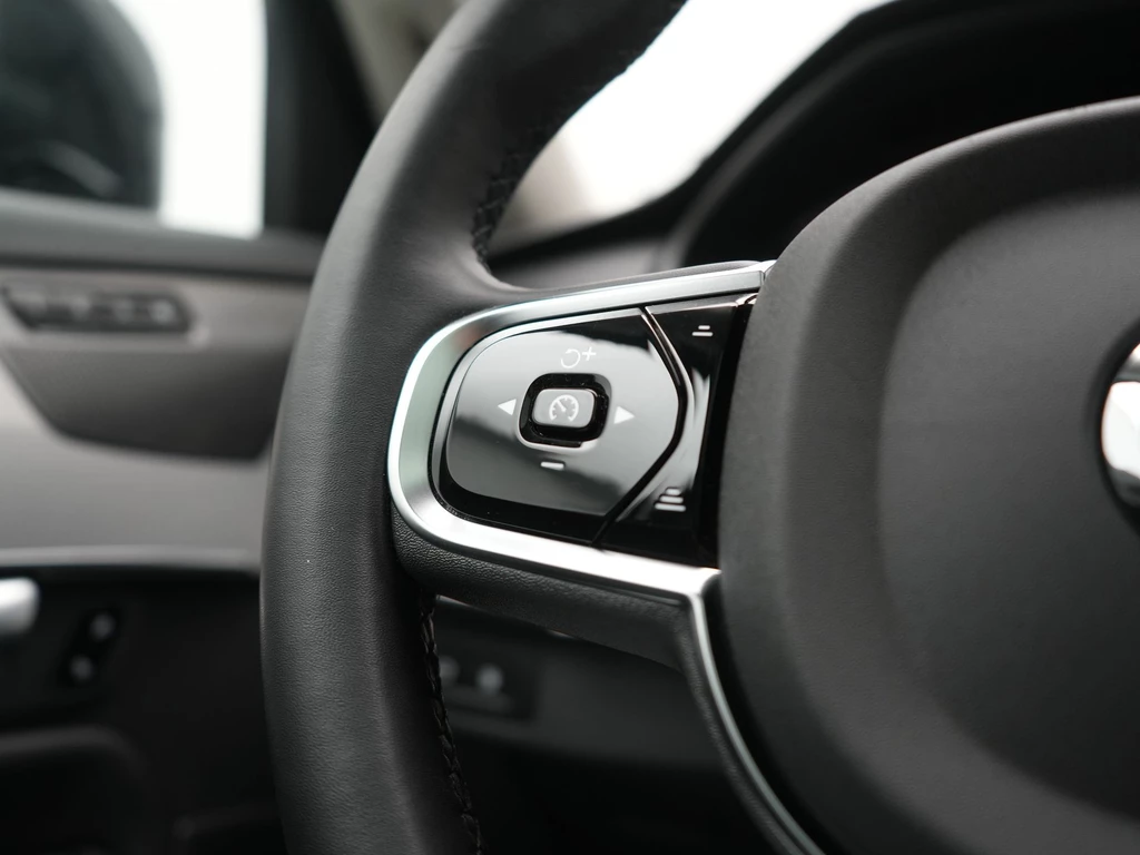 Volvo XC90 – foto 35
