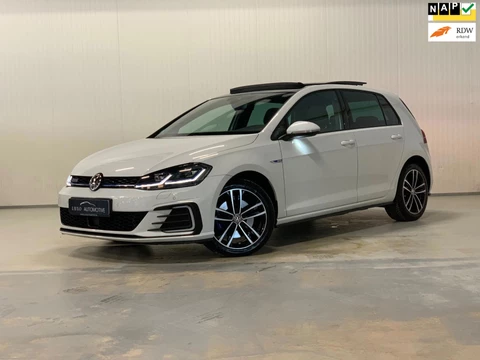 Volkswagen Golf 1.4 TSI PHEV GTE | PANO | VIRTUAL | CAMERA | MISTLAMPEN