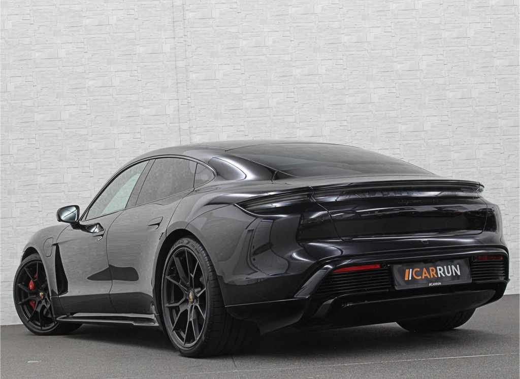 Porsche Taycan – foto 3