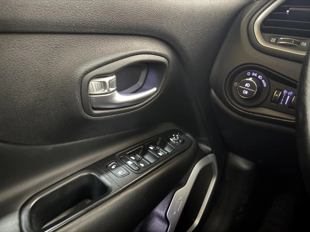 Jeep Renegade – foto 32