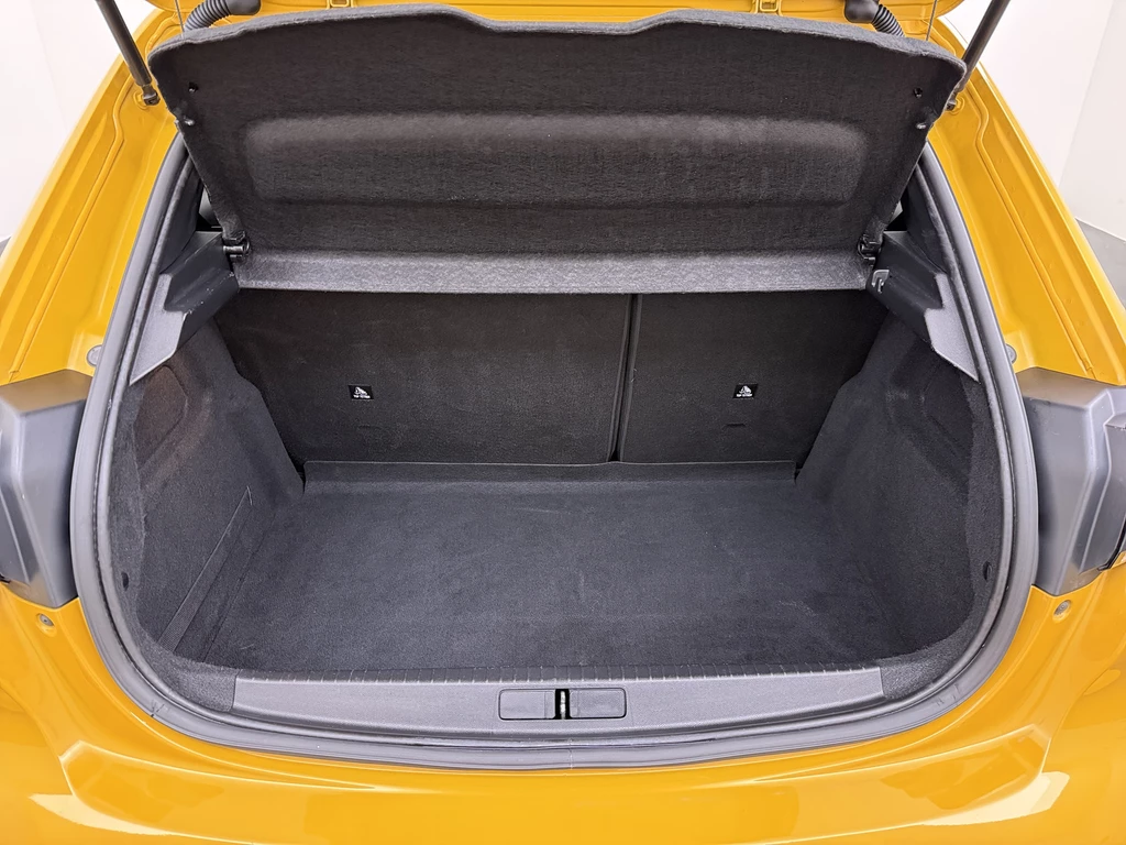 Peugeot e-208 – foto 22