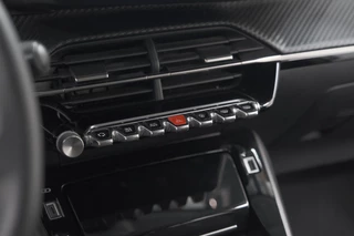 Peugeot 208 – thumbnail 49