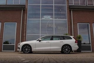 Volvo V60 – thumbnail 2