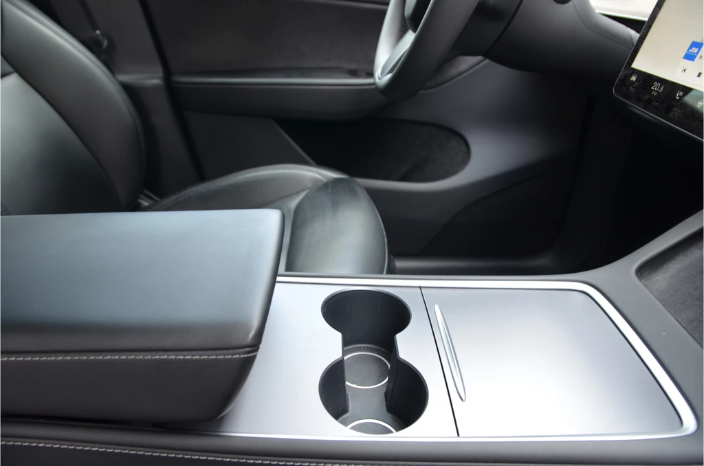 Tesla Model Y – foto 9