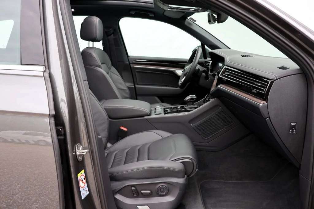 Volkswagen Touareg – foto 12