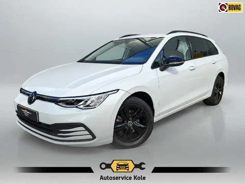 Volkswagen Golf Variant 1.0 Life AUTOMAAT * Parkeerhulp * Climate control * Carplay